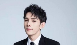 郑源爆料他爸视频播放,揭秘明星背后的家庭生活